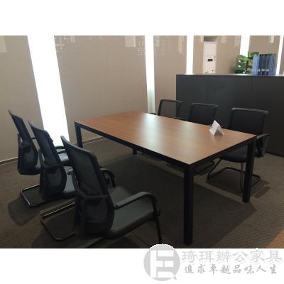 油漆会议桌